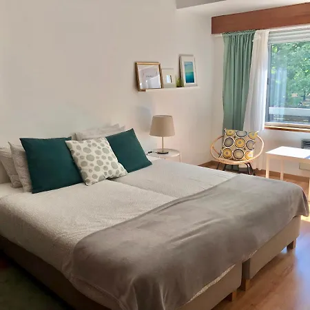 Apart. E Espacoso - Parque E Metro Lissabon