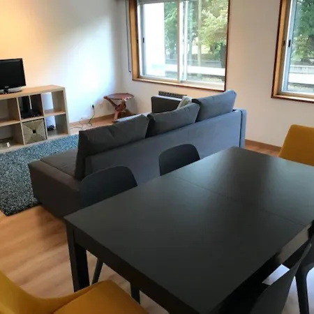 Apart. E Espacoso - Parque E Metro * Lissabon